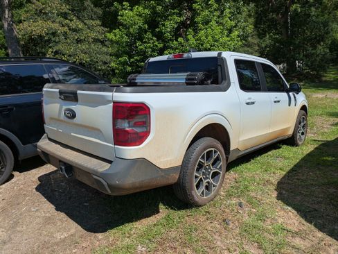 Used 2025 Ford Maverick Lariat w/ 4K Tow Package AWD/4WD image 5