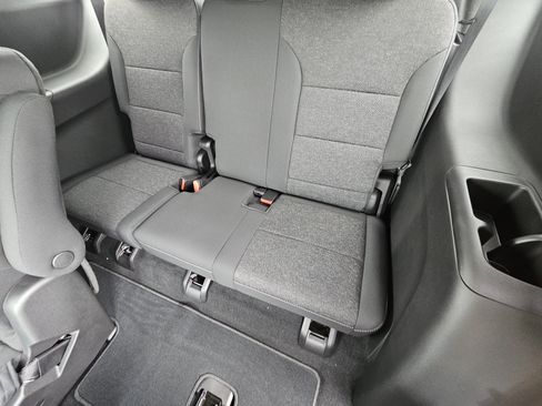 New 2026 Chevrolet Traverse LT FWD image 20