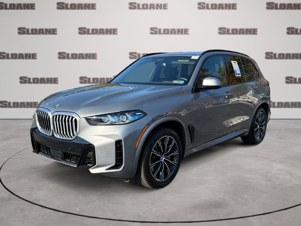 Certified 2026 BMW X5 xDrive50e w/ M Sport Package AWD/4WD image 1