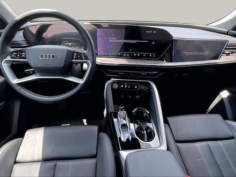 Used 2025 Audi Q5 Prestige AWD/4WD image 16