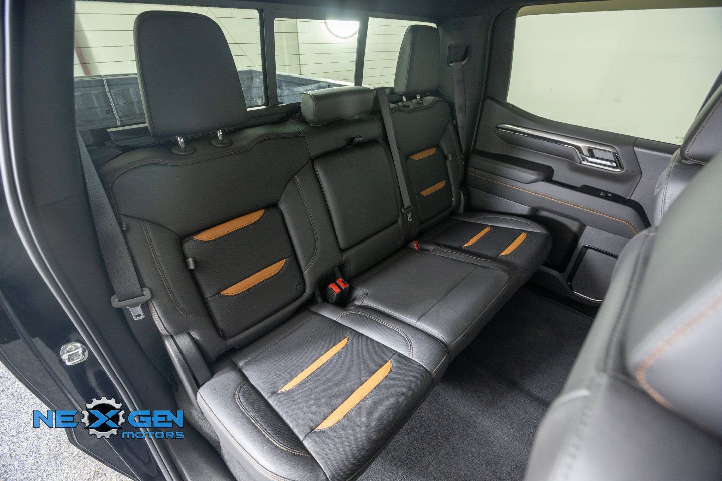 Used 2022 GMC Sierra 1500 AT4 w/ AT4 Premium Package AWD/4WD image 43