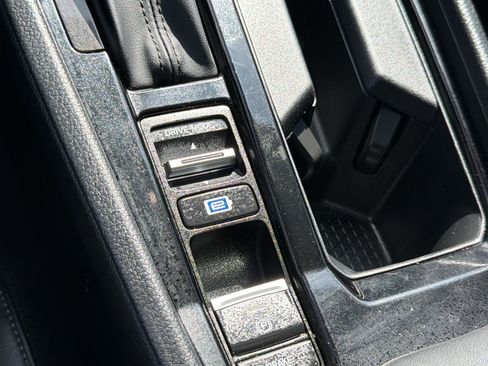 Used 2023 Honda Accord EX-L image 17