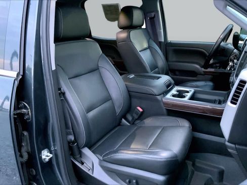 Used 2018 GMC Sierra 1500 SLT AWD/4WD image 9