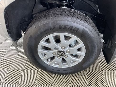 Used 2025 Toyota Tacoma SR5 image 4