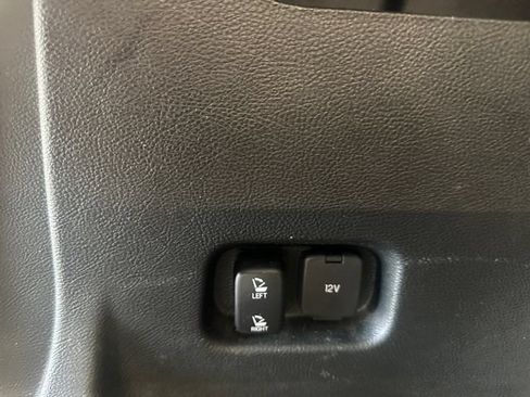Used 2018 Ford Edge SEL w/ Cargo Accessory Package AWD/4WD image 17