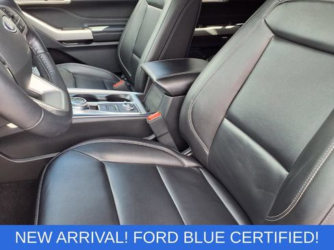 Certified 2023 Ford Explorer XLT w/ Equipment Group 202A AWD/4WD image 3