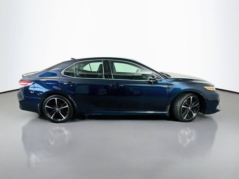 Used 2019 Toyota Camry XSE FWD image 8