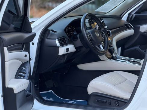 Used 2022 Honda Accord EX-L image 9