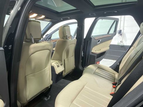 Used 2013 Mercedes-Benz E 350 4MATIC Wagon image 12