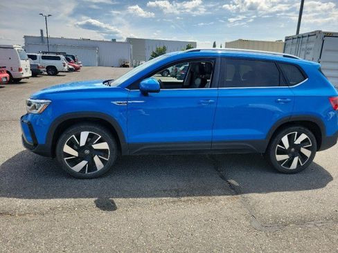 Used 2024 Volkswagen Taos SEL AWD/4WD image 9