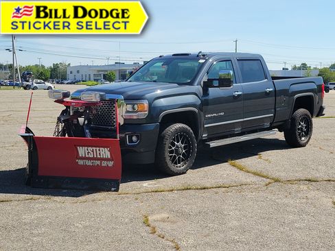 Used 2017 GMC Sierra 2500 Denali AWD/4WD image 1