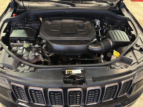 Used 2021 Jeep Grand Cherokee High Altitude AWD/4WD image 34