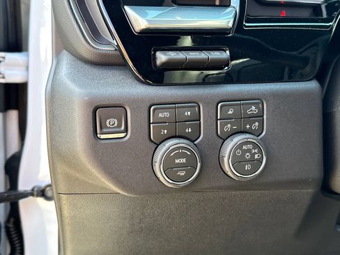 New 2026 Chevrolet Silverado 3500 High Country w/ High Country Premium Package AWD/4WD image 13