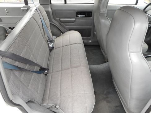 Used 1996 Jeep Cherokee 4WD 4-Door image 29