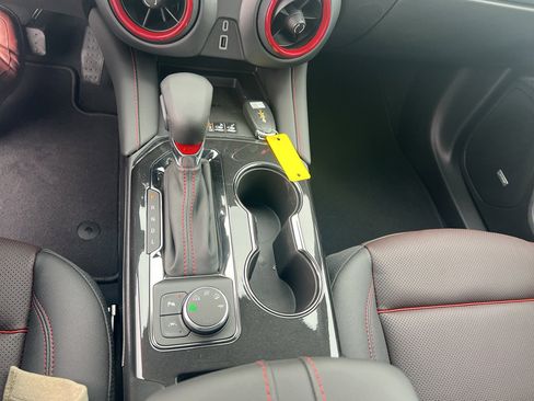 New 2025 Chevrolet Blazer RS w/ Driver Confidence II Package image 18