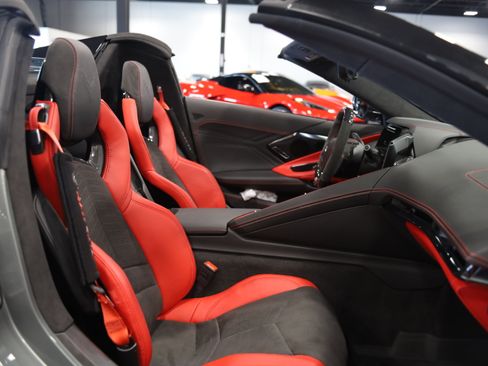 Used 2024 Chevrolet Corvette Z06 RWD image 39