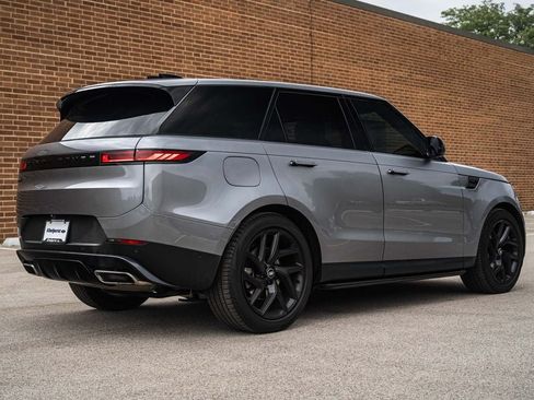 Used 2024 Land Rover Range Rover Sport SE AWD/4WD image 6