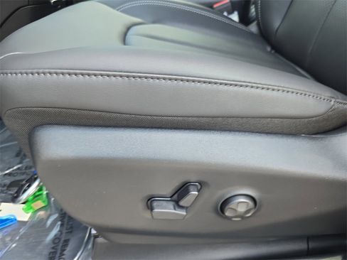 New 2026 Chrysler Voyager LX image 31