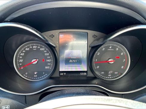 Used 2017 Mercedes-Benz GLC 300 4MATIC image 16