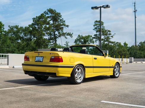 Used 1998 BMW M3 Convertible RWD image 11