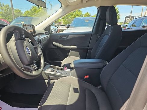 Used 2023 Ford Escape FWD image 9