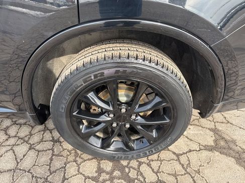 Used 2017 Dodge Durango GT w/ Premium Group image 19