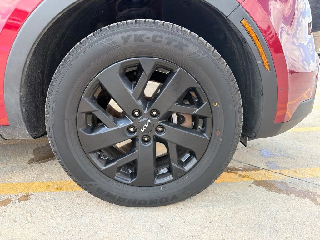 Used 2022 Kia Sorento S AWD/4WD image 27