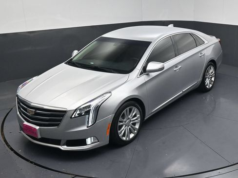 Used 2019 Cadillac XTS Luxury FWD image 15