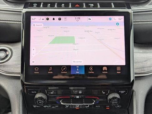 Used 2021 Jeep Grand Cherokee L Limited AWD/4WD image 14