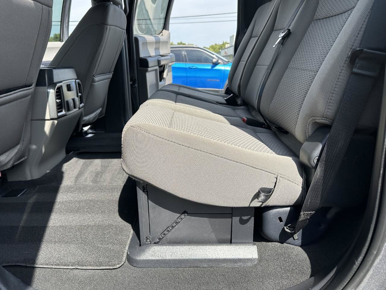 Used 2022 Ford F350 XLT w/ XLT Premium Package AWD/4WD image 29