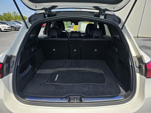 Used 2024 Mercedes-Benz GLC 300 image 10