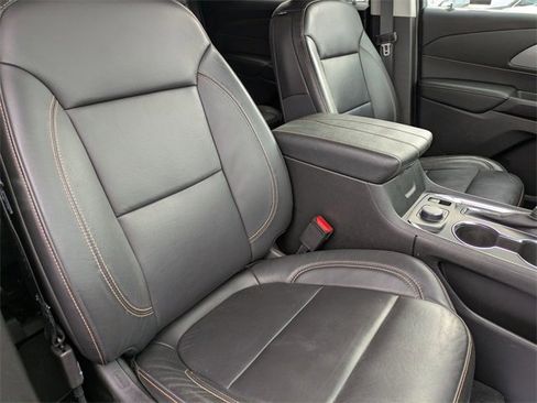 Used 2021 Chevrolet Traverse RS image 27