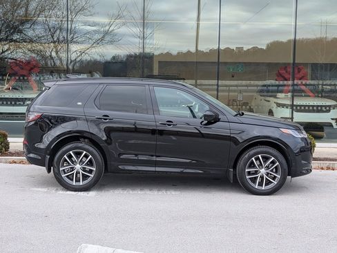 Certified 2025 Land Rover Discovery Sport S image 8