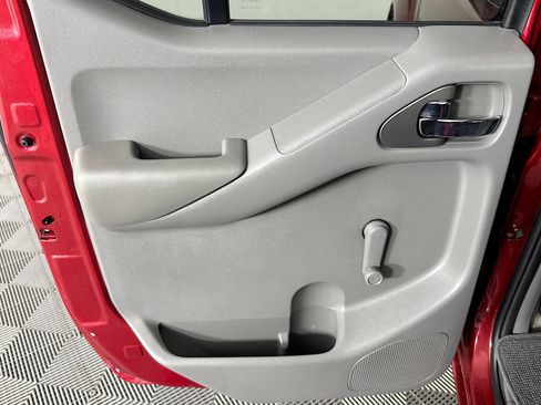 Used 2018 Nissan Frontier S RWD image 23