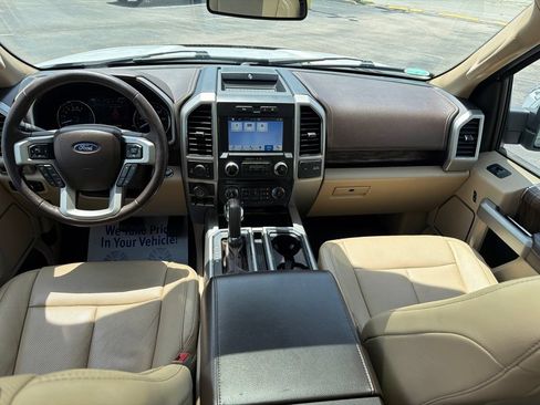 Used 2018 Ford F150 Lariat w/ Equipment Group 502A Luxury AWD/4WD image 12