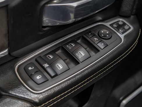 Used 2024 RAM 3500 Laramie w/ Night Edition image 44