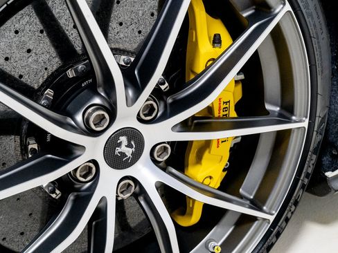 Used 2021 Ferrari 812 GTS RWD image 46