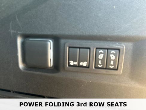 Used 2023 Chevrolet Tahoe Z71 w/ Off-Road Capability Package image 18