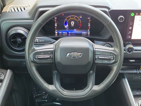 Used 2023 Chevrolet Colorado Trail Boss w/ Technology Package AWD/4WD image 19