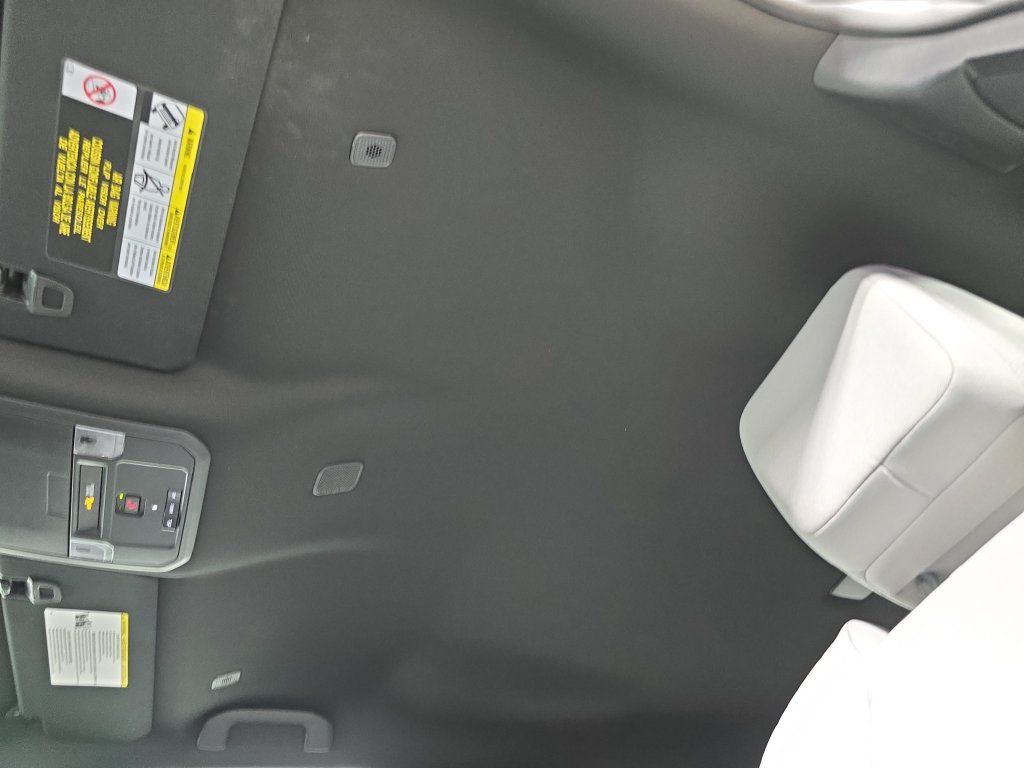 Used 2026 Toyota Tacoma SR5 AWD/4WD image 28