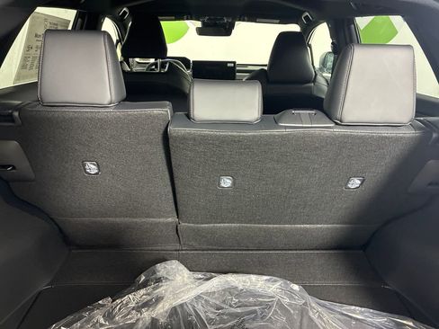 New 2026 Subaru Solterra Premium image 29