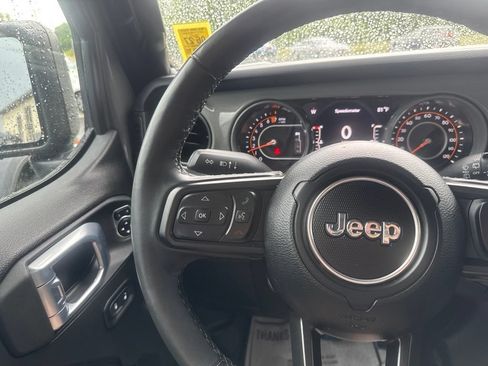 Used 2021 Jeep Wrangler Unlimited Sport AWD/4WD image 34