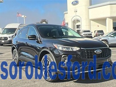 New 2025 Ford Escape SE w/ Class II Trailer Tow Package