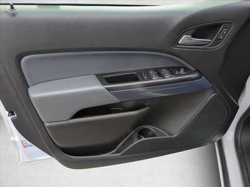 Used 2022 Chevrolet Colorado Z71 w/ Safety Package image 10