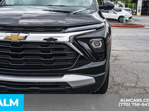 Used 2025 Chevrolet TrailBlazer LT FWD image 19
