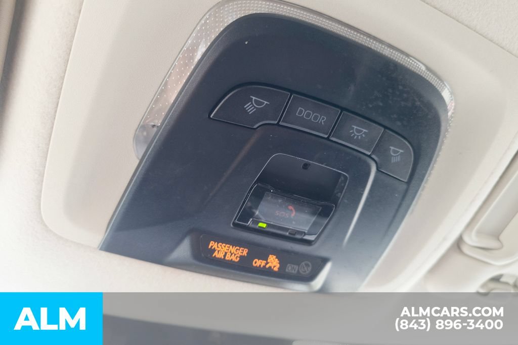 Used 2024 Toyota Corolla LE FWD image 35