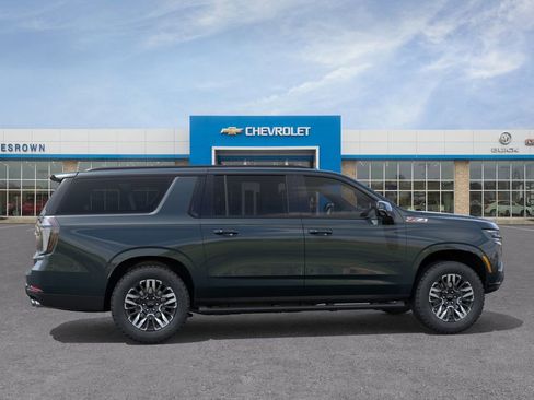 New 2026 Chevrolet Suburban Z71 AWD/4WD image 5