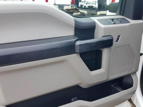 Used 2018 Ford F250 XL w/ Power Equipment Group RWD image 22