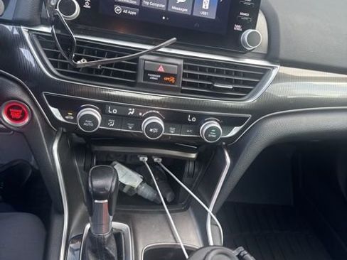 Used 2021 Honda Accord Sport image 10