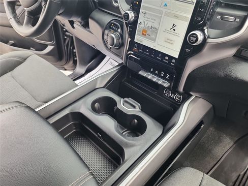 Used 2023 RAM 1500 Big Horn image 29